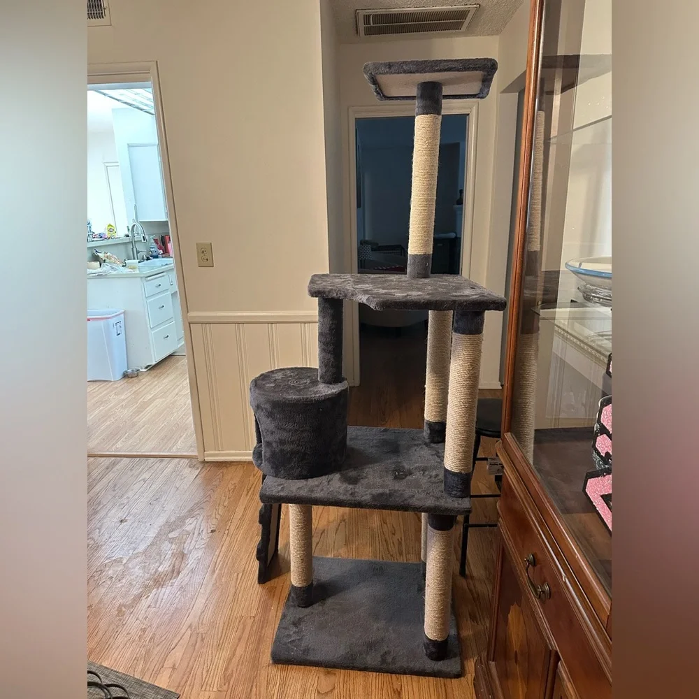 Whisker City Cat Tree with instructions